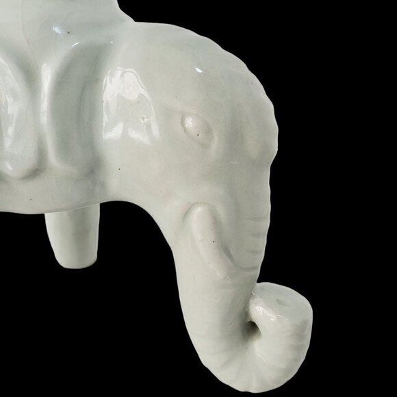 Vintage Celedon Ceramic Candle Holder 3 Headed Elephant Tripod Base 11.25" x 7" - Picture 3 of 8